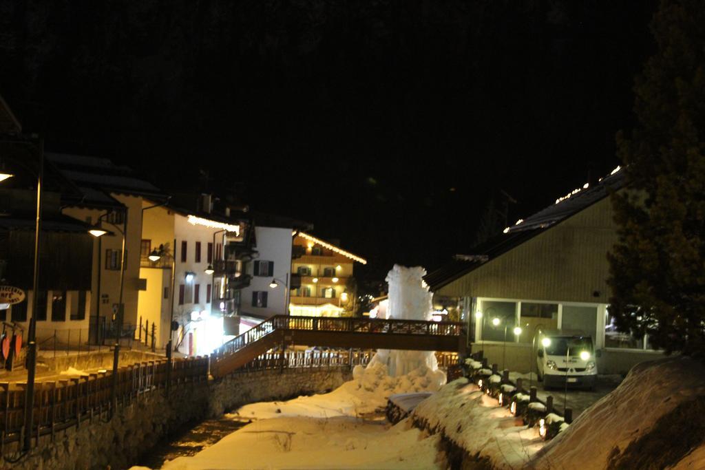 Appartamento Niki Campitello Campitello di Fassa Luaran gambar